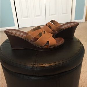 Naturalizer, leather 3”  sandals